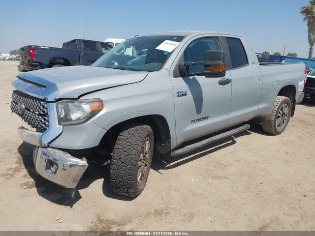 5TFRY5F13KX250968 Toyota Tundra Sr5 5.7l V8