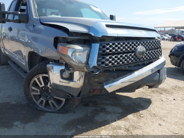 5TFRY5F13KX250968 Toyota Tundra Sr5 5.7l V8