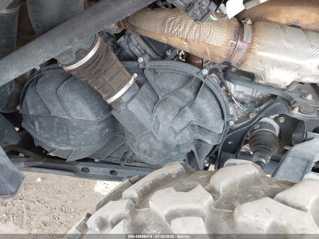 Can-Am Commander Max Xt 1000r/xt-p 1000r 2023 3JBACAX48PE002125 Image 9