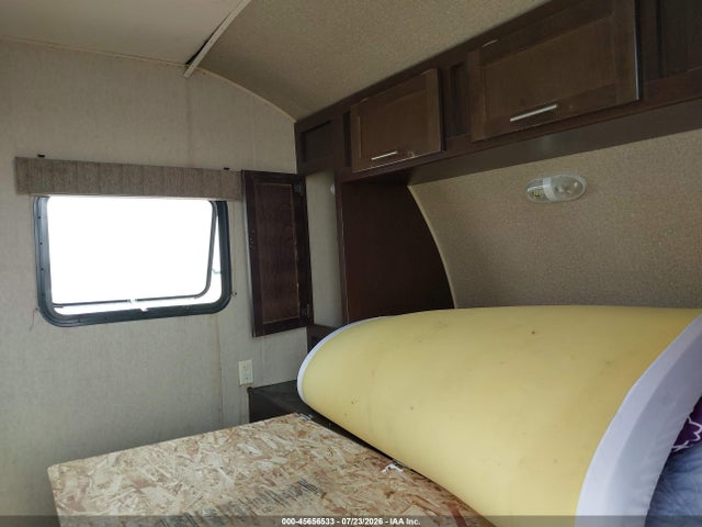 Forest River Cherokee T26rl 2016 4X4TCKB26GT182305 Image 8