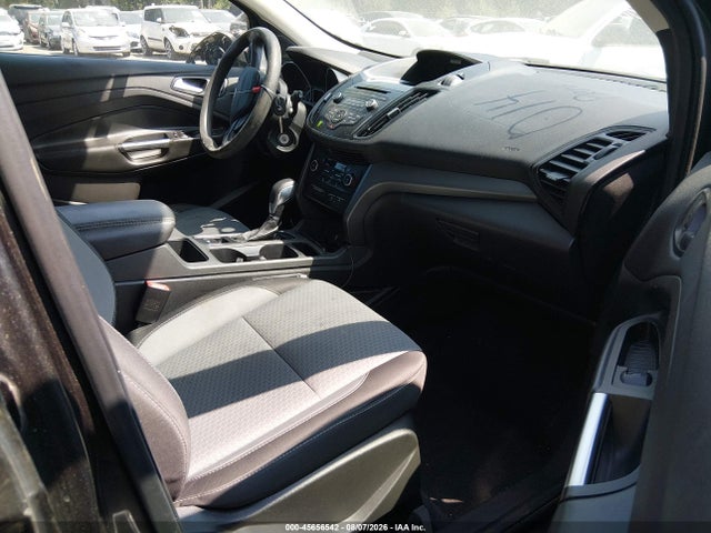 1FMCU0GD4JUA13995 Ford ESCAPE SE