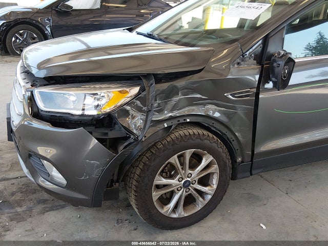 1FMCU0GD4JUA13995 Ford ESCAPE SE
