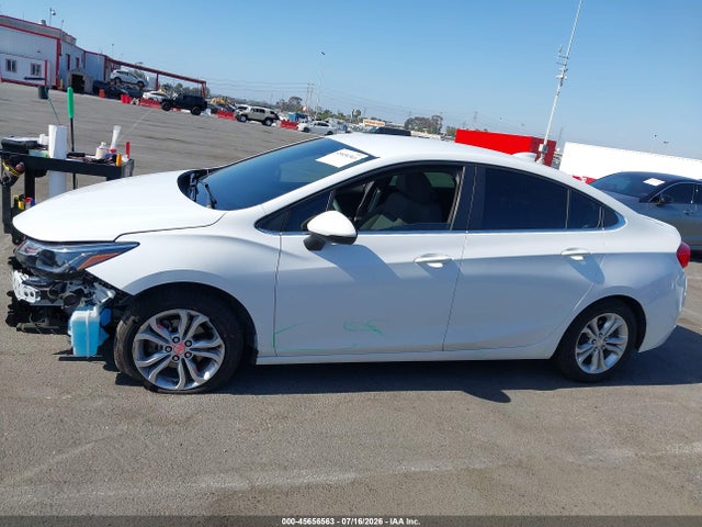 Chevrolet CRUZE LT 2019 1G1BE5SM8K7147550 Image 15