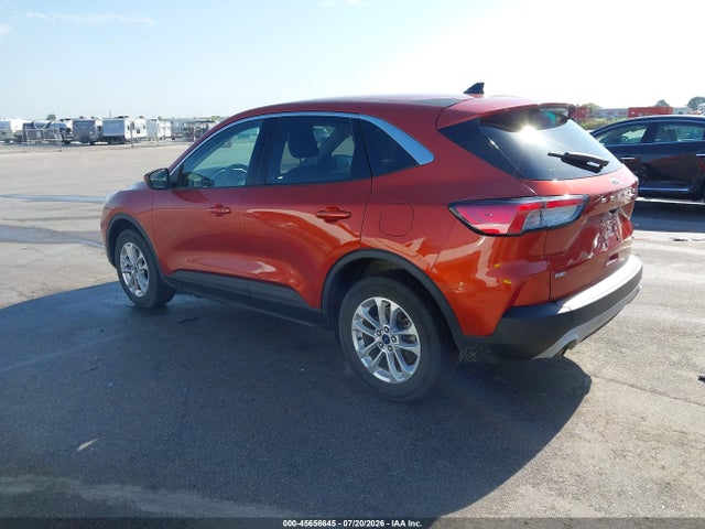 Ford ESCAPE SE 2020 1FMCU9G6XLUA77368 Image 3