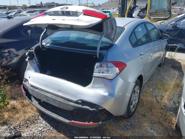 KIA FORTE LX 2015 KNAFK4A66F5426914 Image 4