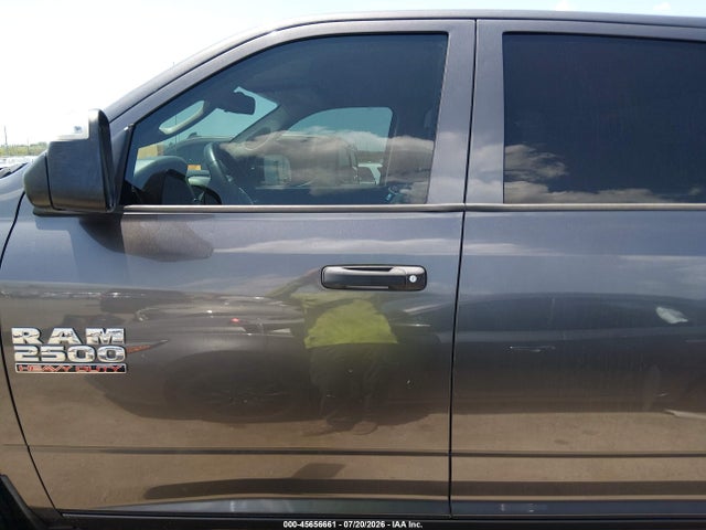 Aukcja sprzedaży 2015 Ram 2500 Tradesman, vin: 3C6UR5CJ1FG646264, numer aukcji: 45656661