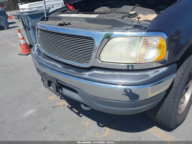 Auction sale of the 2001 Ford Expedition Xlt, vin: 1FMPU16L41LB04822, lot number: 45656664