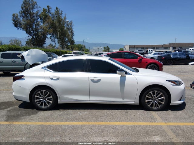 Lexus ES 350 2024 58ACZ1B10RU160551 Image 13