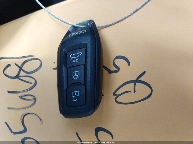 45656681 :رقم المزاد ، WA11AAGU8S2115107 vin ، 2025 Audi All-new Q5 Premium Tfsi Quattro S Tronic مزاد بيع