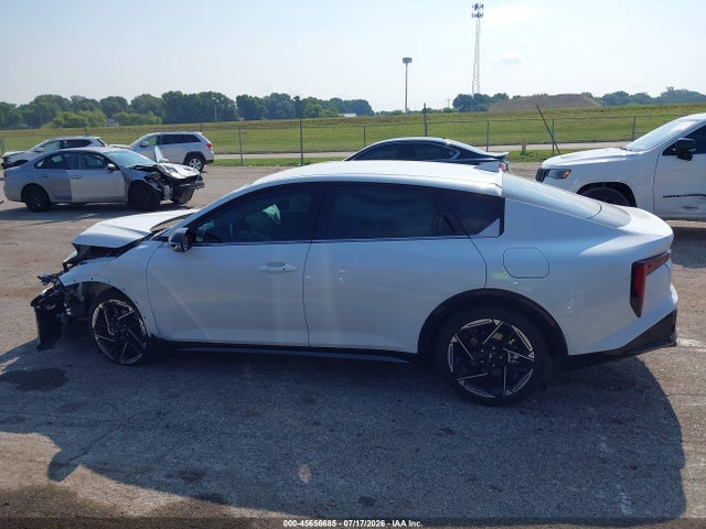 2026 Kia K4 Gt-line მანქანა იყიდება აუქციონზე, vin: 3KPFW4DEXTE271729, აუქციონის ნომერი: 45656685