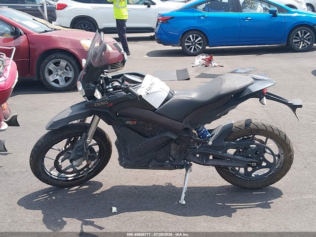 45656777 :رقم المزاد ، 538SD9Z38GCG05854 vin ، 2016 Zero Motorcycles Inc Dsr 13.0/15.8 مزاد بيع