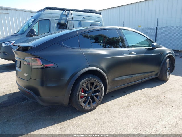 Tesla Model X Plaid Tri Motor All-wheel Drive 2023 7SAXCBE67PF422375 Image 4