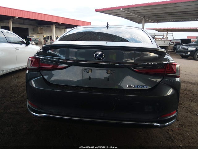45656847 :رقم المزاد ، 58ADA1C11NU025518 vin ، 2022 Lexus Es 300h مزاد بيع