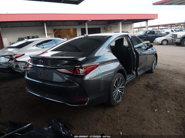 45656847 :رقم المزاد ، 58ADA1C11NU025518 vin ، 2022 Lexus Es 300h مزاد بيع