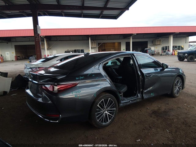 45656847 :رقم المزاد ، 58ADA1C11NU025518 vin ، 2022 Lexus Es 300h مزاد بيع