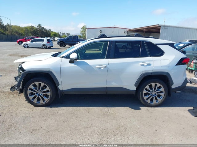 Auction sale of the 2023 Toyota Rav4 Xle Premium, vin: JTMA1RFV3PJ040747, lot number: 45656871