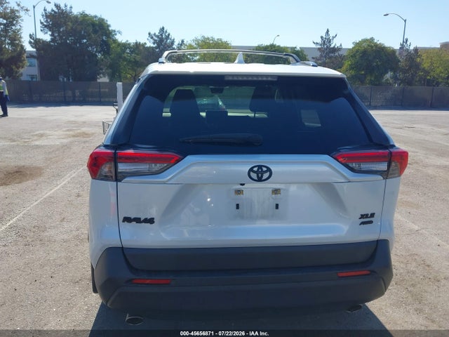Auction sale of the 2023 Toyota Rav4 Xle Premium, vin: JTMA1RFV3PJ040747, lot number: 45656871