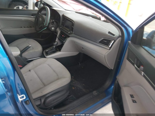 Hyundai ELANTRA SEL 2018 5NPD84LF0JH315502 Image 5