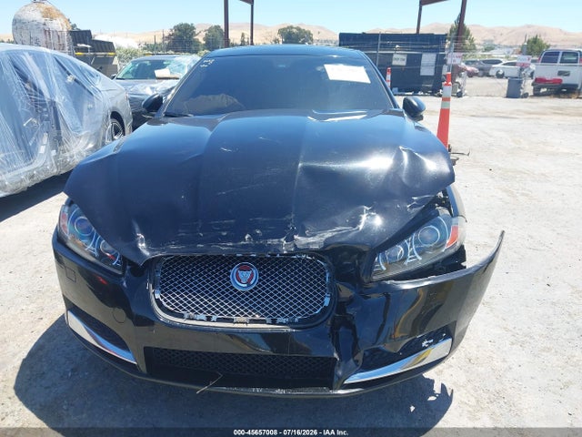 SAJWA0F74F8U55442 Jaguar Xf 3.0 Portfolio/3.0 Sport