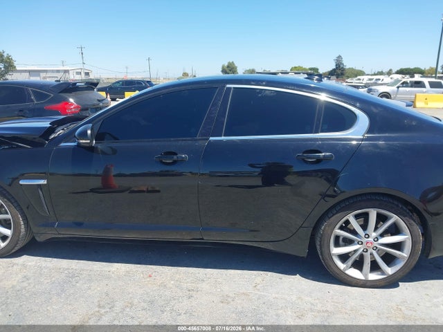 SAJWA0F74F8U55442 Jaguar Xf 3.0 Portfolio/3.0 Sport
