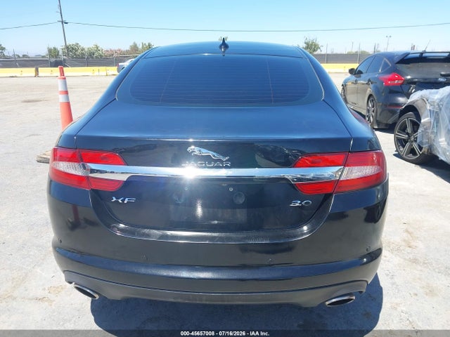 SAJWA0F74F8U55442 Jaguar Xf 3.0 Portfolio/3.0 Sport