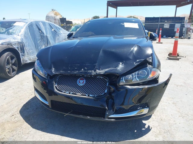 SAJWA0F74F8U55442 Jaguar Xf 3.0 Portfolio/3.0 Sport