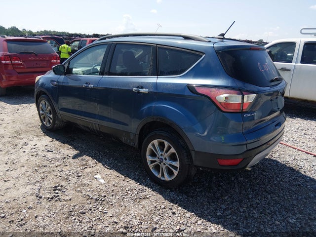 1FMCU0HD3JUA82997 Ford ESCAPE SEL