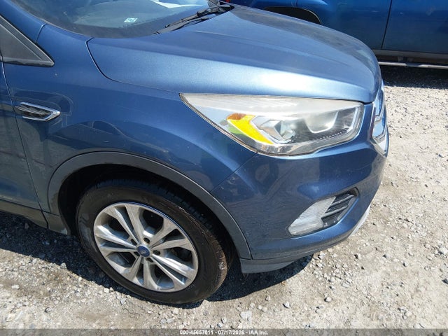 1FMCU0HD3JUA82997 Ford ESCAPE SEL