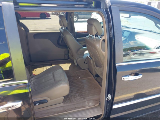 2013 Chrysler Town & Country Touring მანქანა იყიდება აუქციონზე, vin: 2C4RC1BG9DR691281, აუქციონის ნომერი: 45657014
