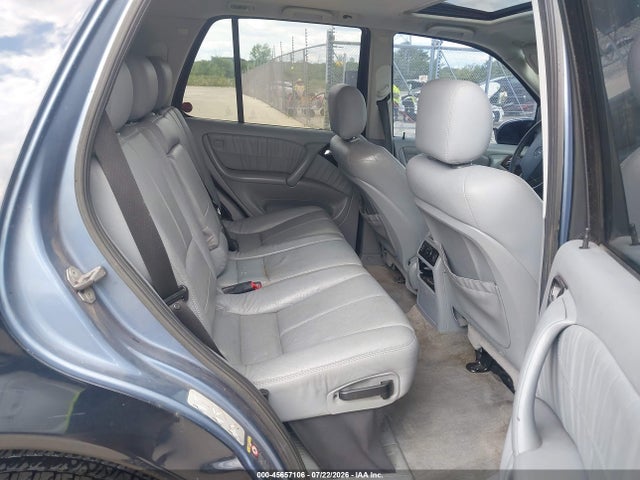 2005 Mercedes-benz Ml 350 4matic მანქანა იყიდება აუქციონზე, vin: 4JGAB57E05A558022, აუქციონის ნომერი: 45657106