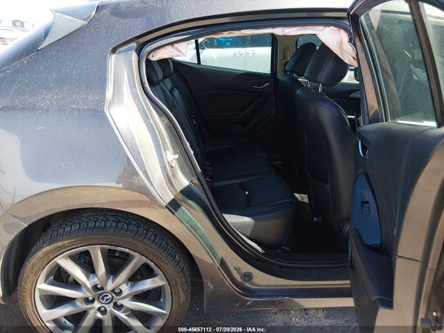 2018 Mazda Mazda3 Touring მანქანა იყიდება აუქციონზე, vin: 3MZBN1L3XJM234115, აუქციონის ნომერი: 45657112