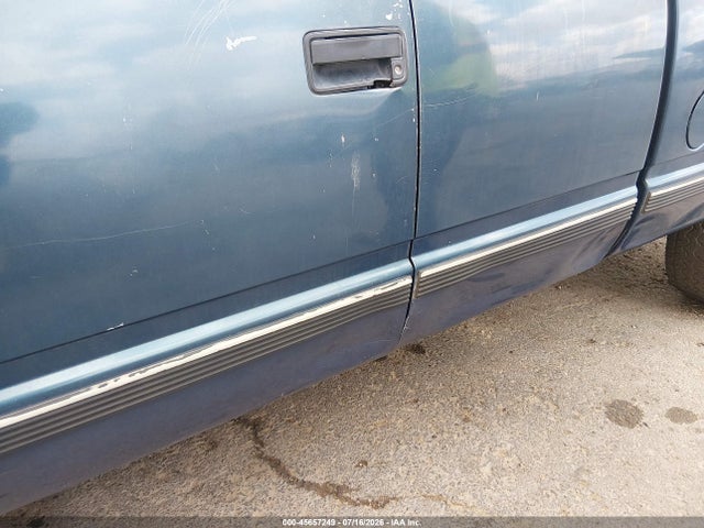 Auction sale of the 1995 Chevrolet Gmt-400 C1500, vin: 2GCEC19K9S1132107, lot number: 45657249