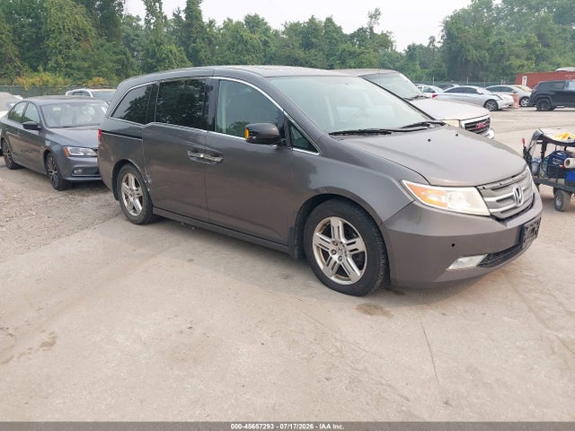2013 Honda Odyssey Touring/touring Elite მანქანა იყიდება აუქციონზე, vin: 5FNRL5H94DB011590, აუქციონის ნომერი: 45657293