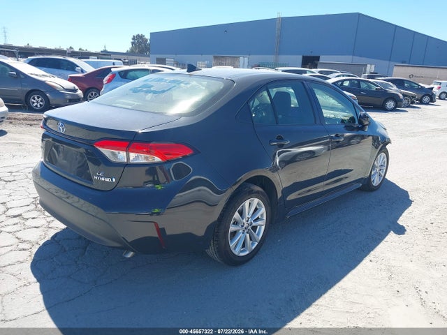 Toyota Corolla Hybrid Le 2024 JTDBCMFE4R3028728 Image 4