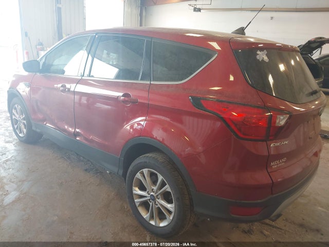 45657378 :رقم المزاد ، 1FMCU0GD2KUA93329 vin ، 2019 Ford Escape Se مزاد بيع