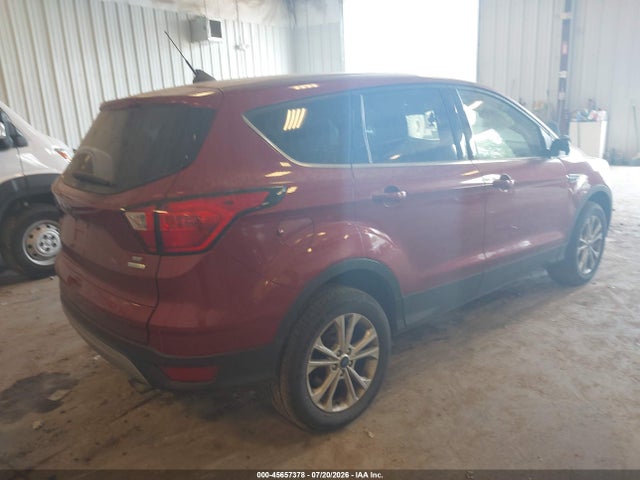 45657378 :رقم المزاد ، 1FMCU0GD2KUA93329 vin ، 2019 Ford Escape Se مزاد بيع