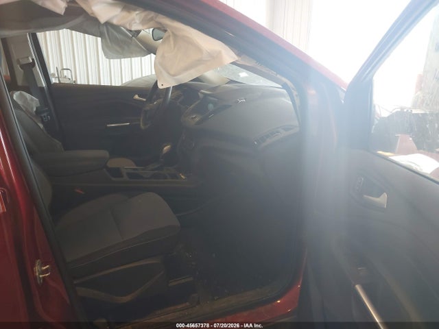 45657378 :رقم المزاد ، 1FMCU0GD2KUA93329 vin ، 2019 Ford Escape Se مزاد بيع