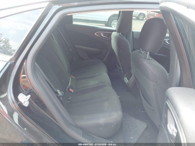 Продаж на аукціоні авто 2015 Chrysler 200 Lx, vin: 1C3CCCFB6FN610855, номер лоту: 45657382