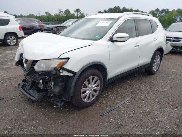 Nissan ROGUE S 2016 KNMAT2MV4GP594252 Image 2