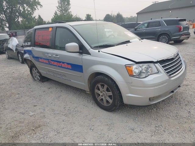 2010 Chrysler Town & Country Touring მანქანა იყიდება აუქციონზე, vin: 2A4RR5D17AR319667, აუქციონის ნომერი: 45657433