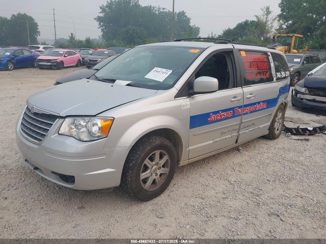 2010 Chrysler Town & Country Touring მანქანა იყიდება აუქციონზე, vin: 2A4RR5D17AR319667, აუქციონის ნომერი: 45657433