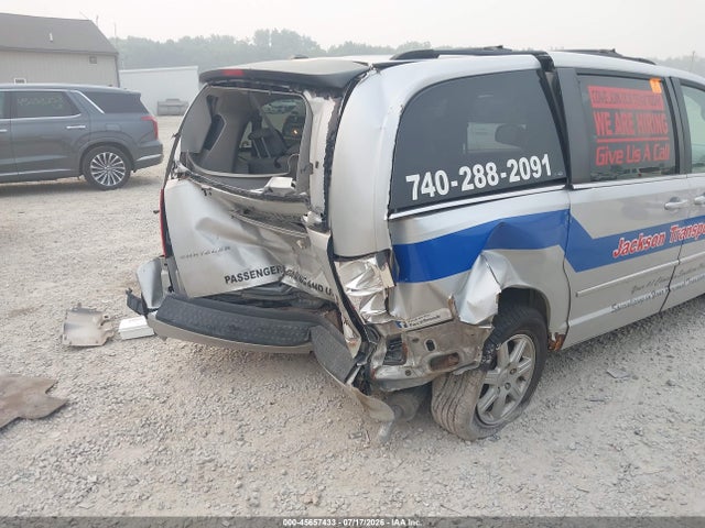 2010 Chrysler Town & Country Touring მანქანა იყიდება აუქციონზე, vin: 2A4RR5D17AR319667, აუქციონის ნომერი: 45657433