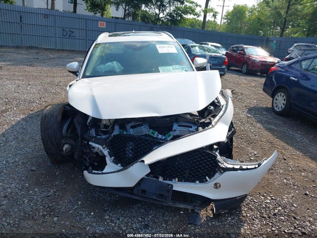 2022 Mazda Cx-30 Premium მანქანა იყიდება აუქციონზე, vin: 3MVDMBDL0NM401685, აუქციონის ნომერი: 45657452