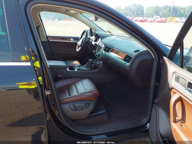 Продаж на аукціоні авто 2012 Volkswagen Touareg Tdi Executive, vin: WVGFK9BPXCD000292, номер лоту: 45657474