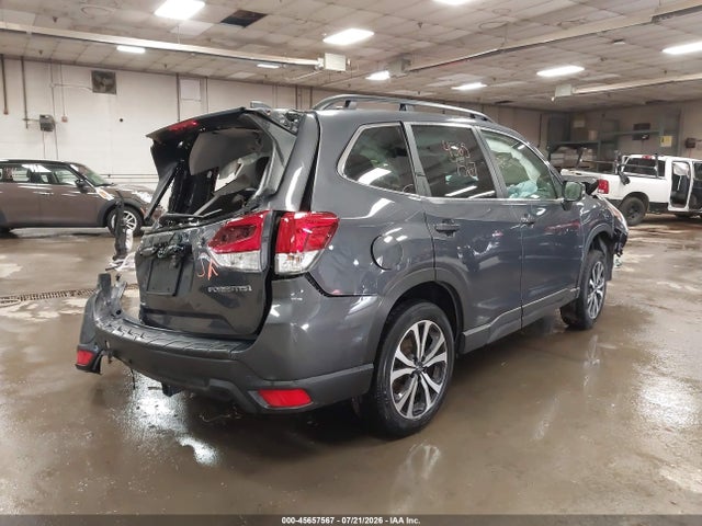 2022 Subaru Forester Limited მანქანა იყიდება აუქციონზე, vin: JF2SKAPC6NH477728, აუქციონის ნომერი: 45657567