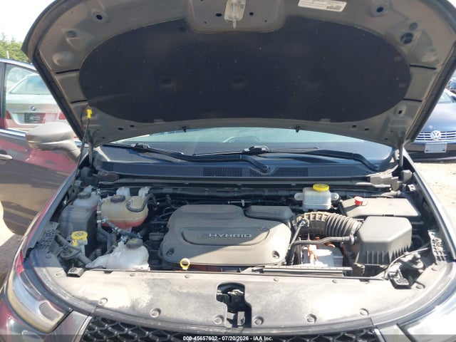 2022 Chrysler Pacifica Hybrid Touring L მანქანა იყიდება აუქციონზე, vin: 2C4RC1L70NR143735, აუქციონის ნომერი: 45657602