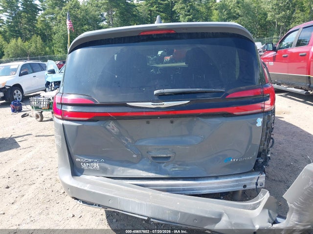 2022 Chrysler Pacifica Hybrid Touring L მანქანა იყიდება აუქციონზე, vin: 2C4RC1L70NR143735, აუქციონის ნომერი: 45657602