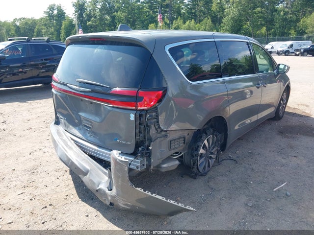 2022 Chrysler Pacifica Hybrid Touring L მანქანა იყიდება აუქციონზე, vin: 2C4RC1L70NR143735, აუქციონის ნომერი: 45657602
