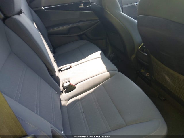 Продаж на аукціоні авто 2016 Kia Sorento 2.4l Lx, vin: 5XYPG4A39GG060681, номер лоту: 45657680
