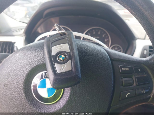 45657712 :رقم المزاد ، WBA3B5C5XDF592387 vin ، 2013 Bmw 328i Xdrive مزاد بيع